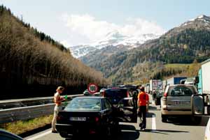 1834 Austria,Verkehr Stau auf Tauernautobahn